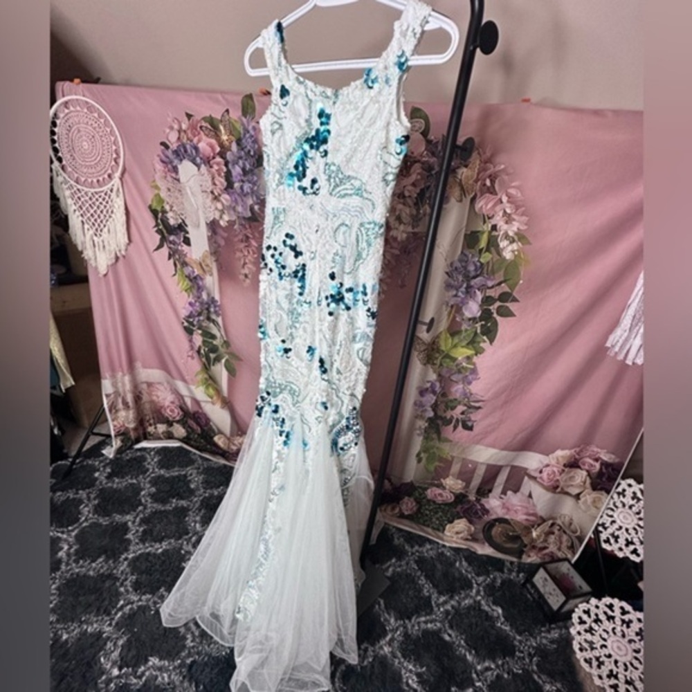 Elegant White & Blue Formal Gown, NWOT, Size XS by Faeriesty